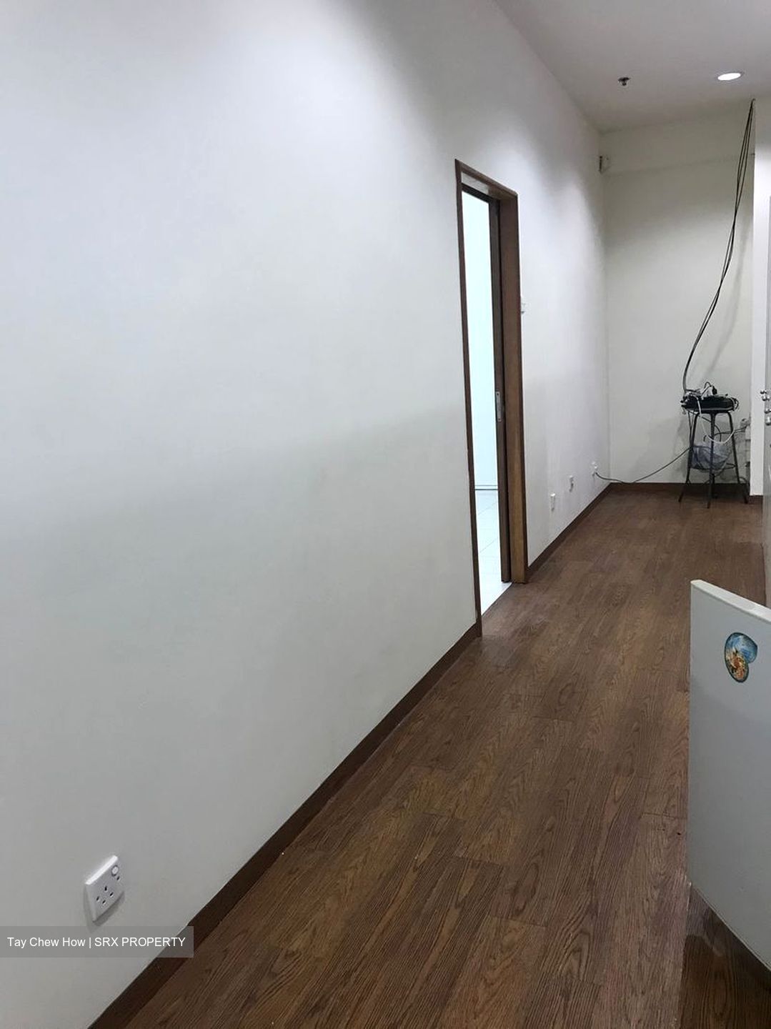 Crystal Time Building (D13), Office #609098981